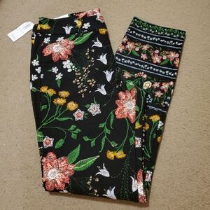 Old Navy mid rise pixie pants